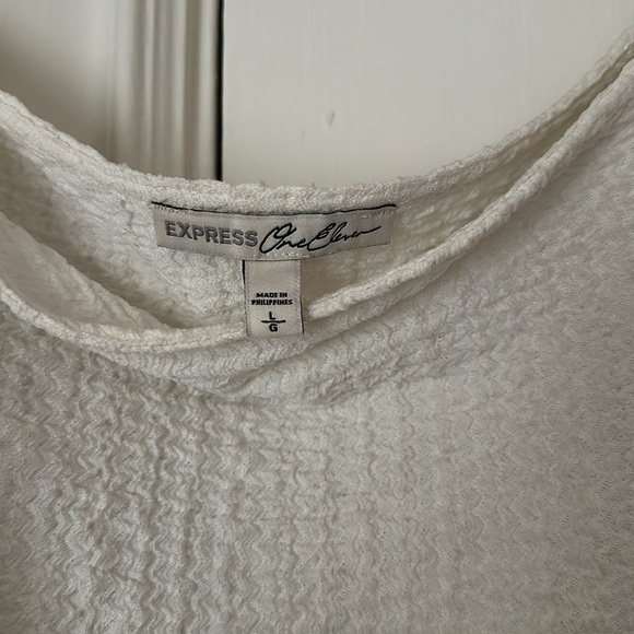 White Blouse - Picture 2 of 6